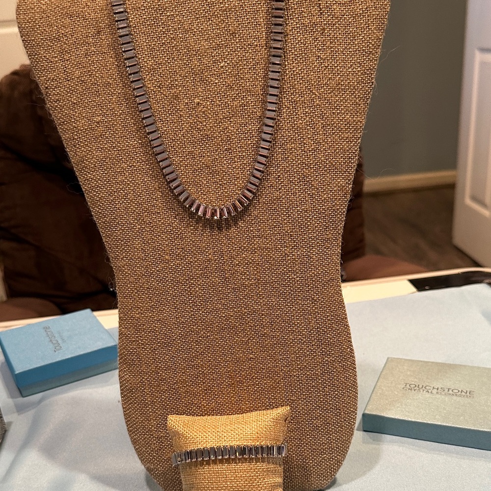 Touchstone Crystal Gray Necklace and Bracelet Set